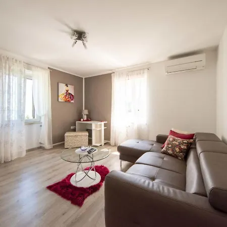 Nada By Interhome